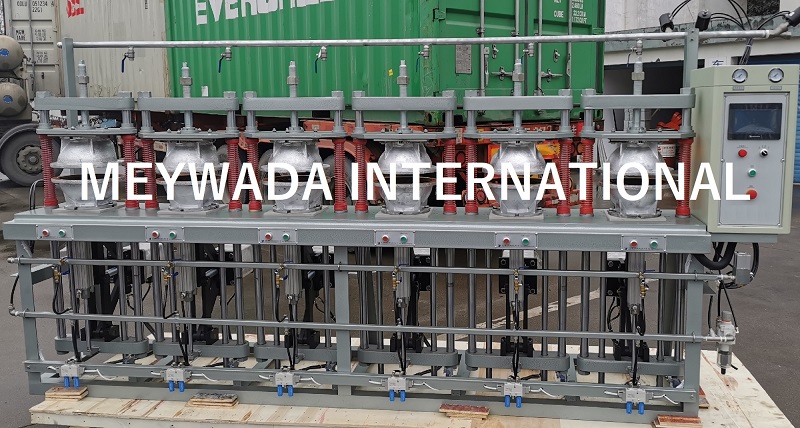 Rubber&nbsp;Ball&nbsp;Curi��